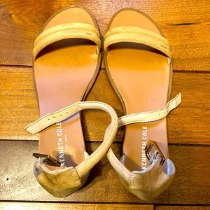 Kenneth Cole W 7 1/2 or 7.5 Jocelyn Beige Neutral Sandals